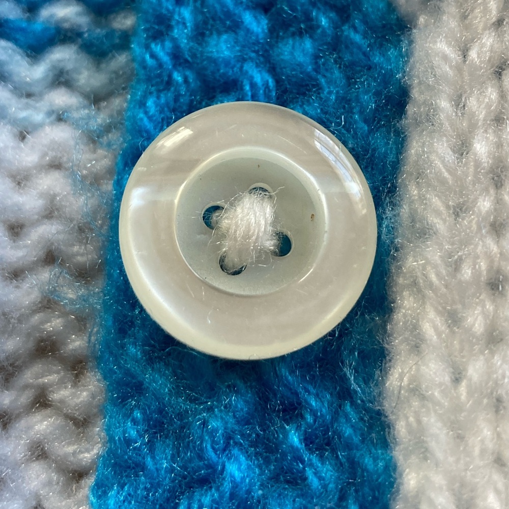 Vintage Blue and White Hand Knitted Grandma Cardigan Sweater Embroidered Flowers - Picture 4 of 9